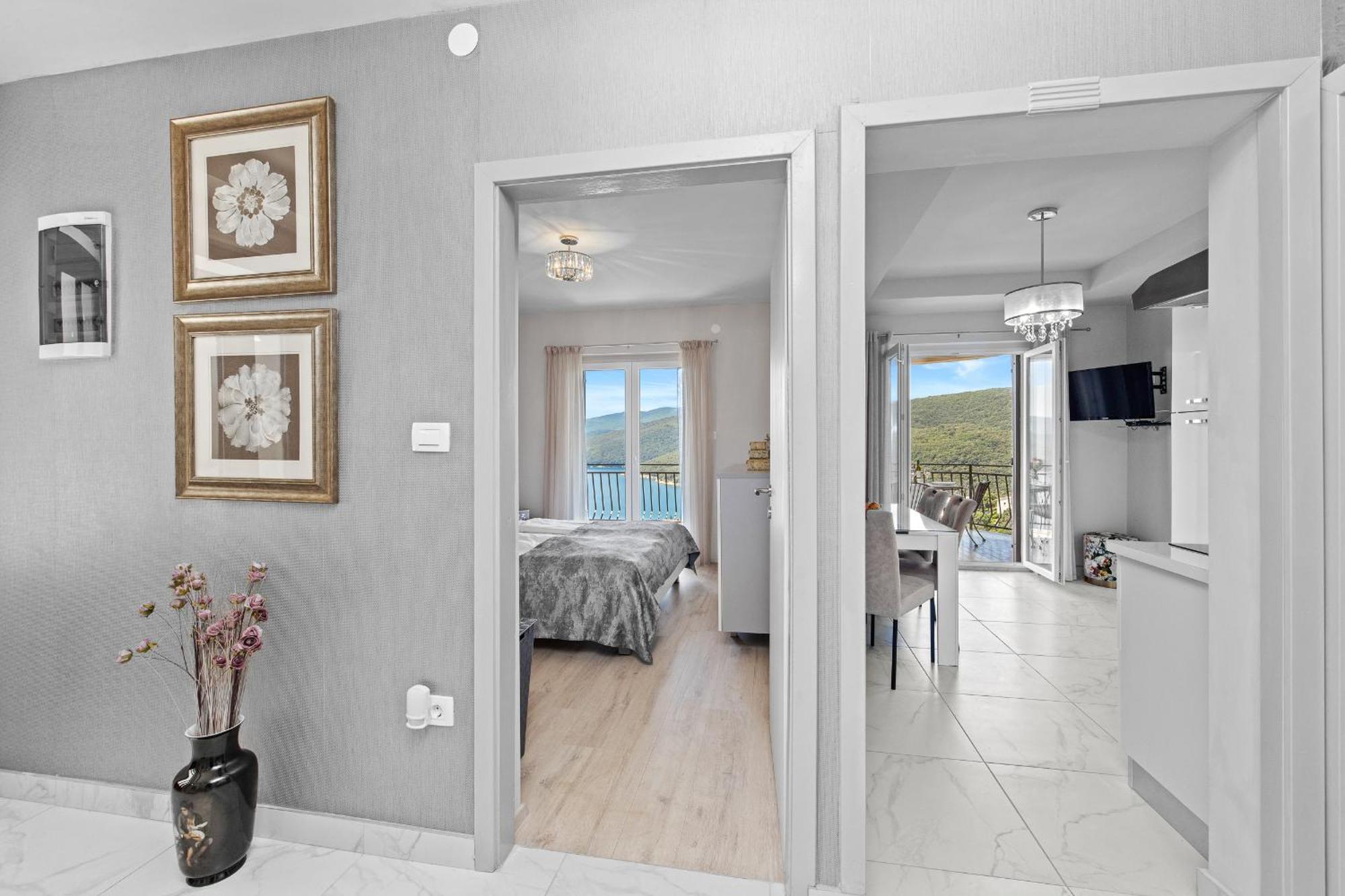 Ladym Apartment Рабац Екстериор снимка