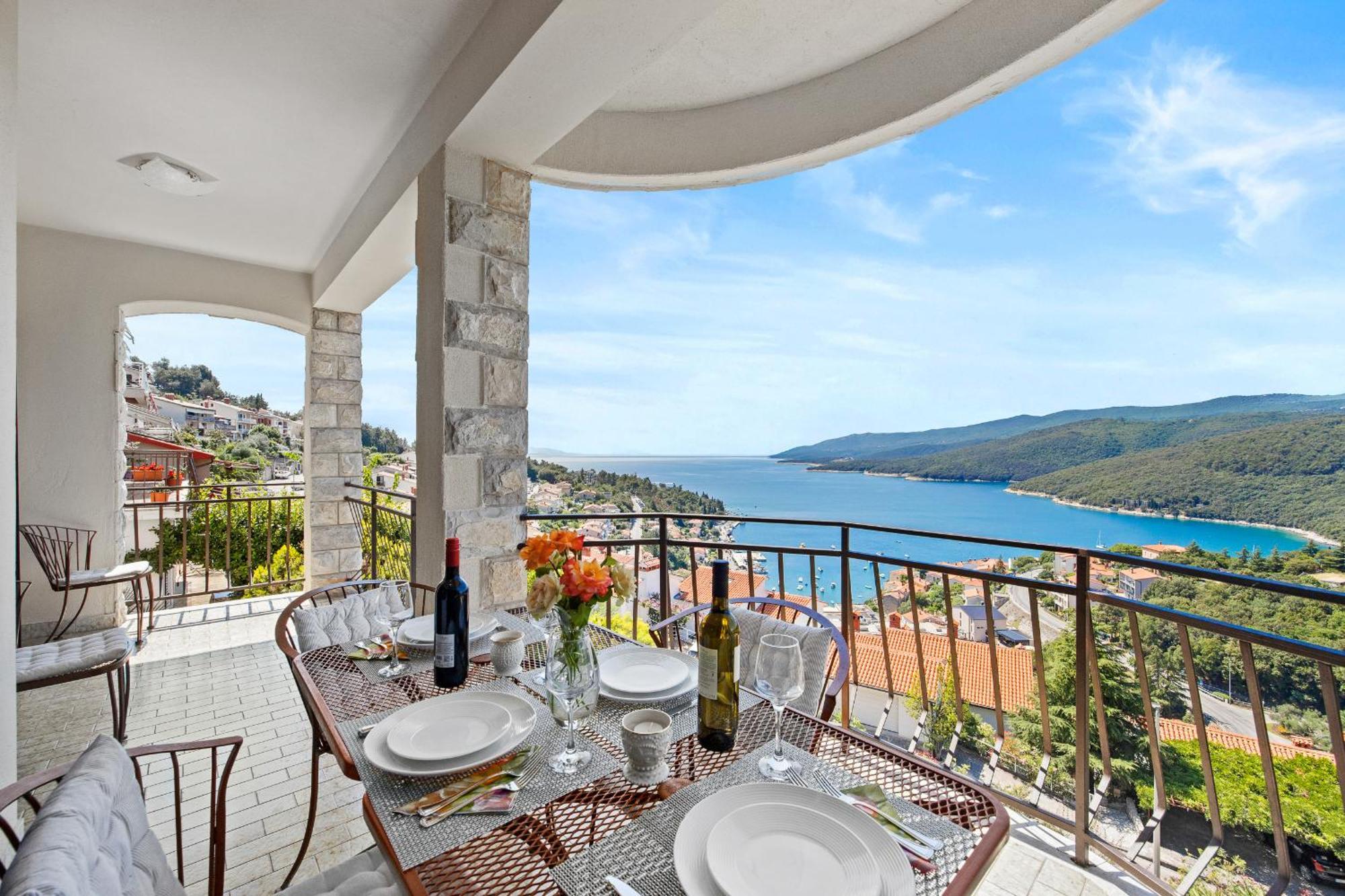 Ladym Apartment Рабац Екстериор снимка