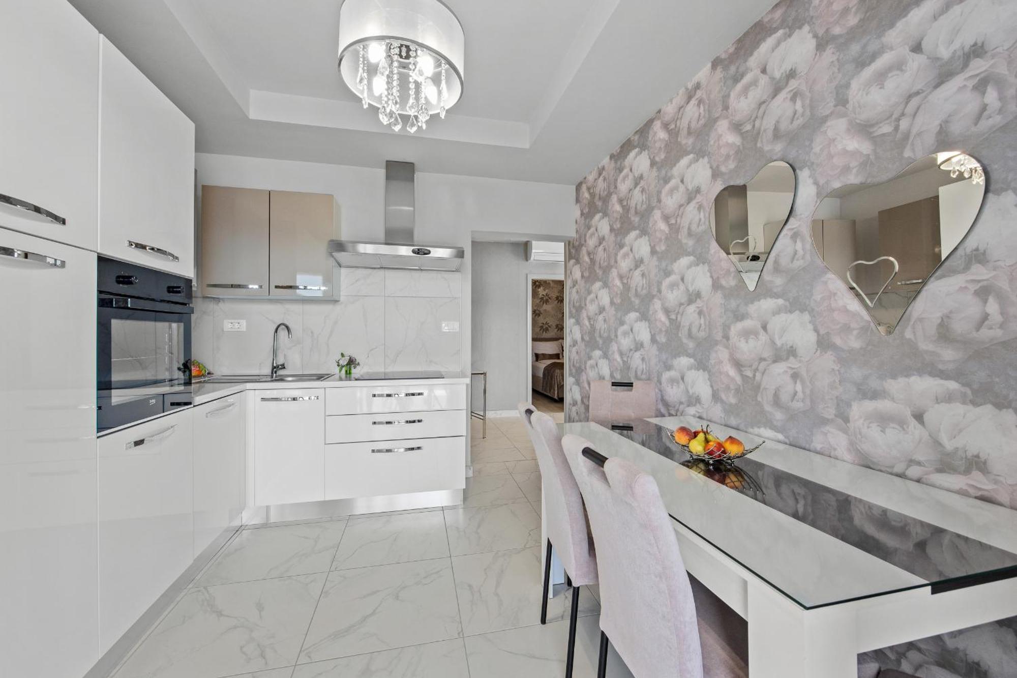 Ladym Apartment Рабац Екстериор снимка